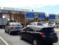 Puluhan Ribu Kendaraan Menuju Bandung jelang Tahun Baru 2023