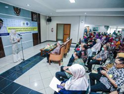Pemkot Bandung Senyerahkan 358 Antropometri KIT Untuk Posyandu