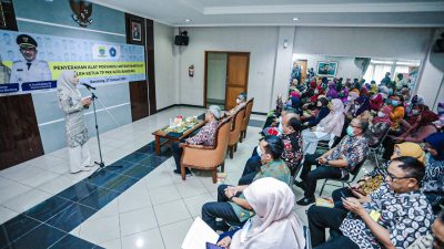 Pemkot Bandung Senyerahkan 358 Antropometri KIT Untuk Posyandu