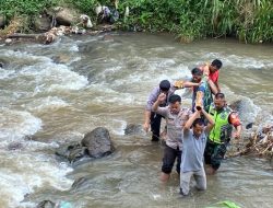 Penemuan Mayat Perempuan Tanpa Busana di Sungai Cipelang