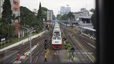 Hari Pertama Angkutan Lebaran 10.750 Pemudik Menggunakan Kereta Api Mulai Berangkat dari Bandung