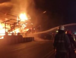 3 Rumah dan 2 Kios Terbakar di Kawasan Jalan PHH Mustopa Kota Bandung