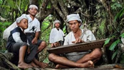 Warga Baduy Minta Sinyal Internet Dihilangkan di Wilayahnya