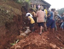 Seorang Buruh Bangunan Tewas Tertimbun Longsor
