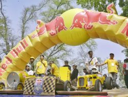Lomba Kereta Peti Sabun Kembali di Gelar