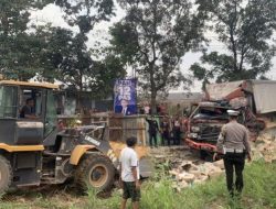 Tabrakan Beruntun di Jalan Perintis Kemerdekaan Kabupaten Cianjur