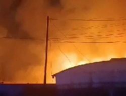 Pasar Sadang Serang Kota Bandung Kebakaran