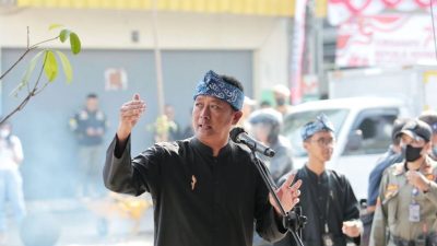 Pemkot Bandung Siapkan Tempat Semetara Bagi Pedagang Pasar Sadang Serang