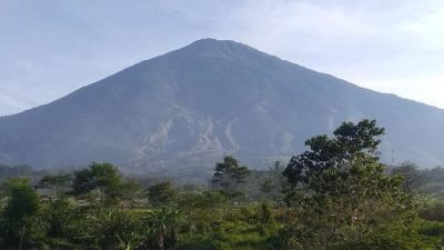 Pendaki yang Sempat Hilang di Gunung Cermai Ditemukan Dalam Kondisi Selamat