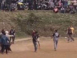Pertandingan Sepak Bola Tarkam Berujung Ricuh, Seorang Warga Alami Luka Bacok
