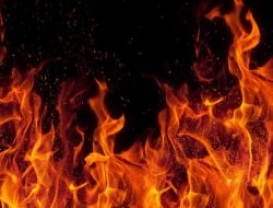 Kebakaran di Tanjungsari Sumedang, Warung dan Bengkel Ludes Terbakar