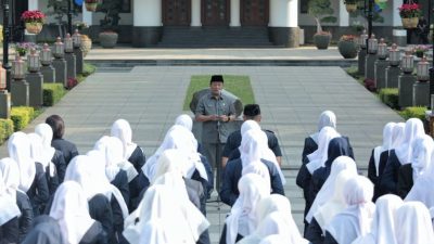 PlH Wali Kota Bandung Lantik 751 Pejabat Fungsional dan PPPK