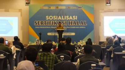 Dorong Pertumbuhan Industri Kecil Menengah, Disperindag ESDM Kabupaten Garut Gelar Sosialisasi Sertifikasi Halal