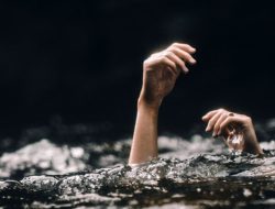 Seorang Bocah Hanyut di Sungai Citarum, Pencarian Terus Dilakukan