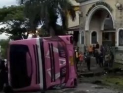 11 Mahasiswa Jalani Perawatan Intensif Akibat Bus yang Mereka Naiki Terguling