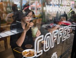 Aroma Nostalgia, Nikmati Kopi dengan Suasana Klasik di KamiKamu