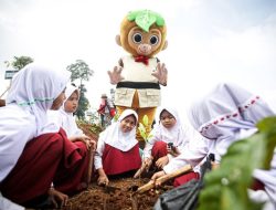 28.900 Bibit Tanaman Ditanam di Bandung Utara, Langkah Nyata Perbaiki Ekologi