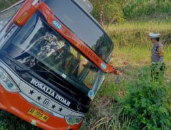 Diduga Mengantuk, Bus ini Alami Kecelakaan di Tol Batang
