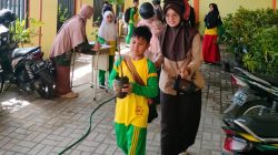BPDAS Cimanuk Citanduy Salurkan 500 Bibit Buah untuk Gerakan Satu Siswa Satu Tanaman di Kota Banjar